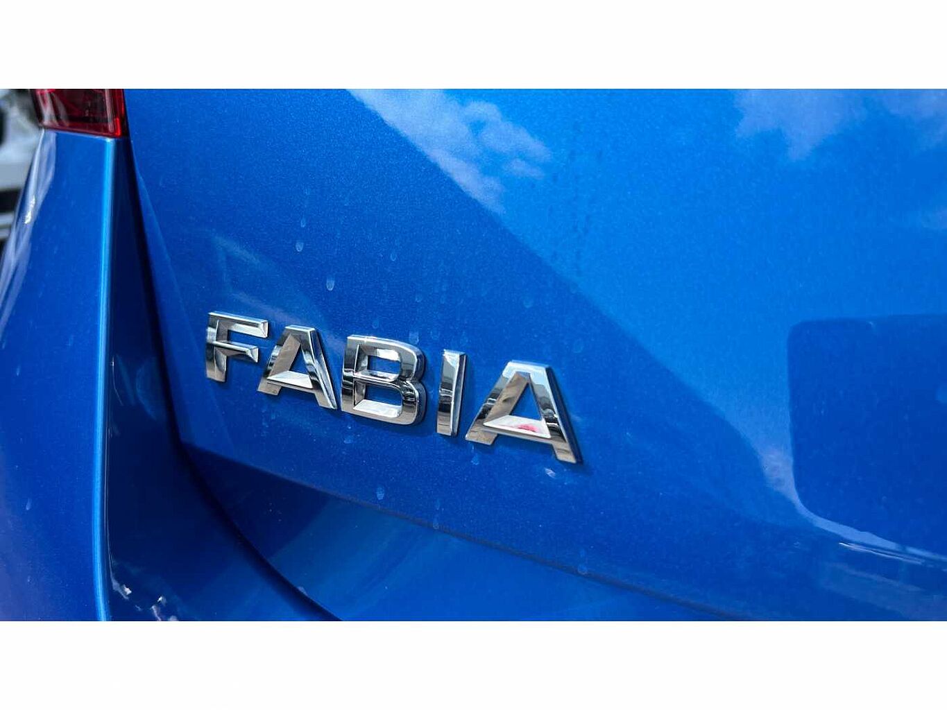 SKODA Fabia 1.0 TSI (95ps) SE Comfort 5-Dr Hatchback