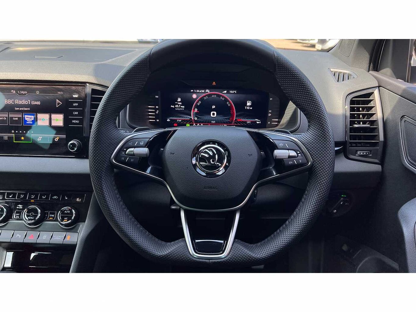 SKODA Karoq SUV 1.5 TSI (150ps) SportLine ACT