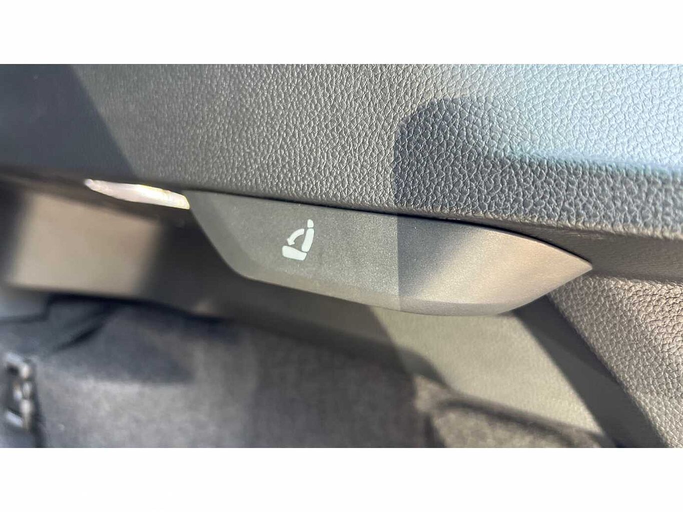 SKODA Karoq SUV 1.5 TSI (150ps) SportLine ACT