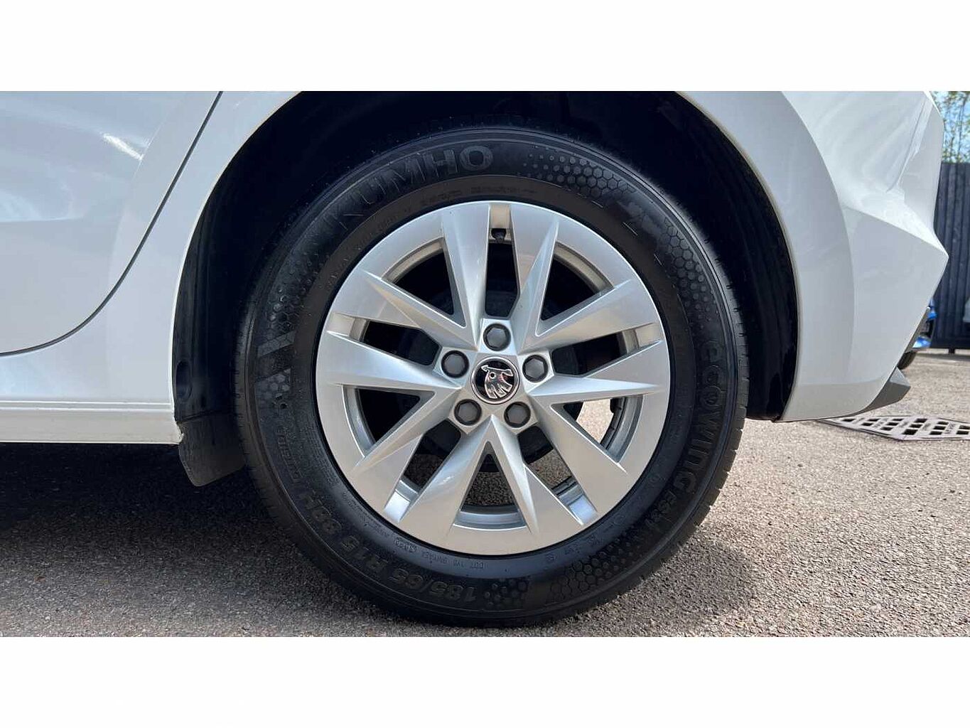 SKODA Fabia 1.0 MPI (80ps) SE Comfort 5-Dr Hatchback