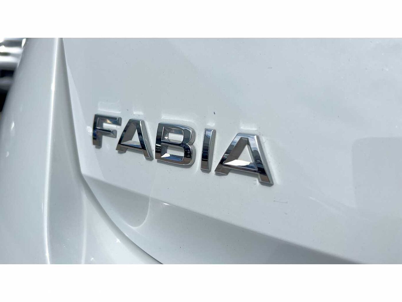 SKODA Fabia 1.0 MPI (80ps) SE Comfort 5-Dr Hatchback