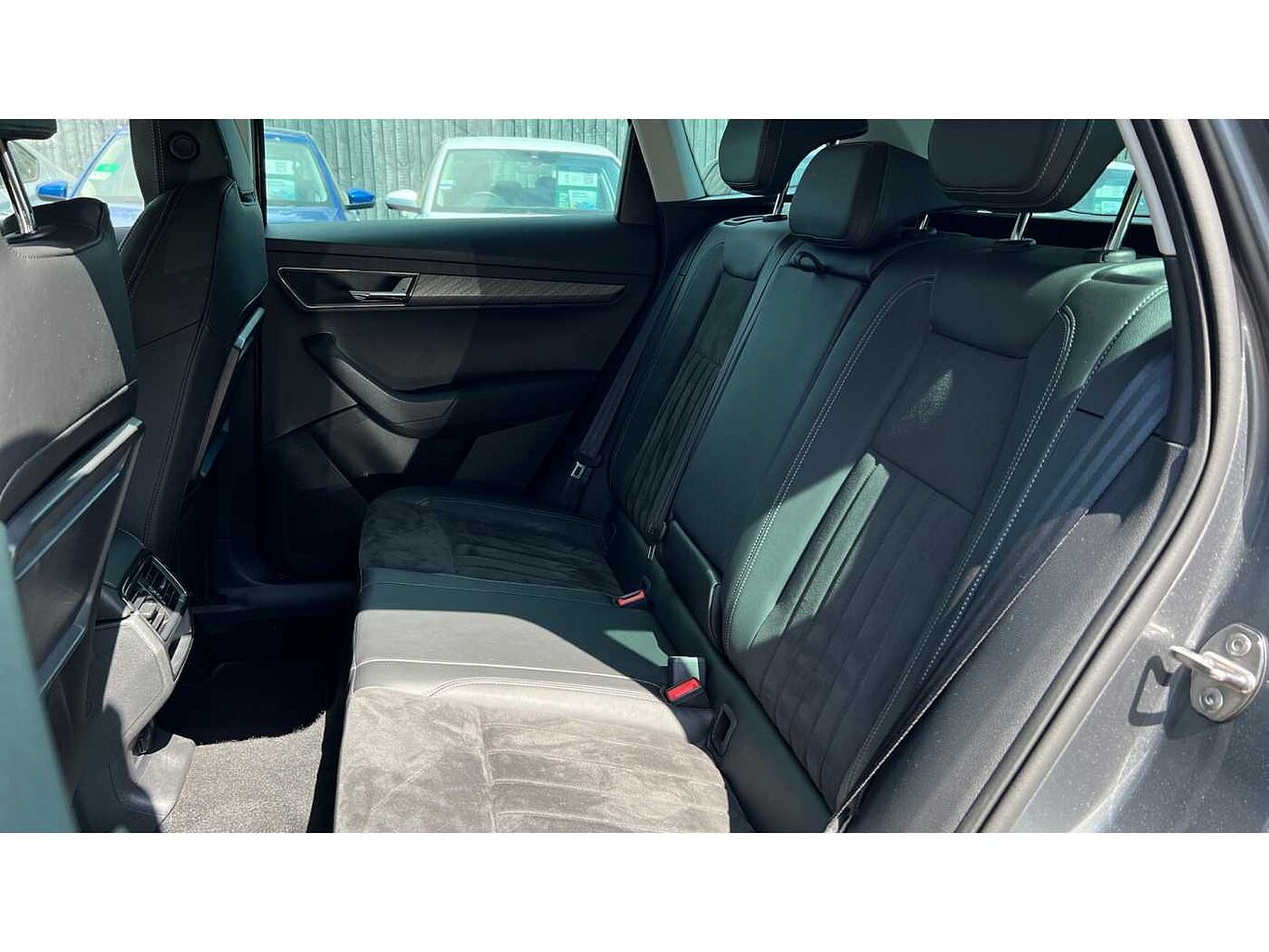 SKODA KAROQ 1.5 TSI SE L 5dr
