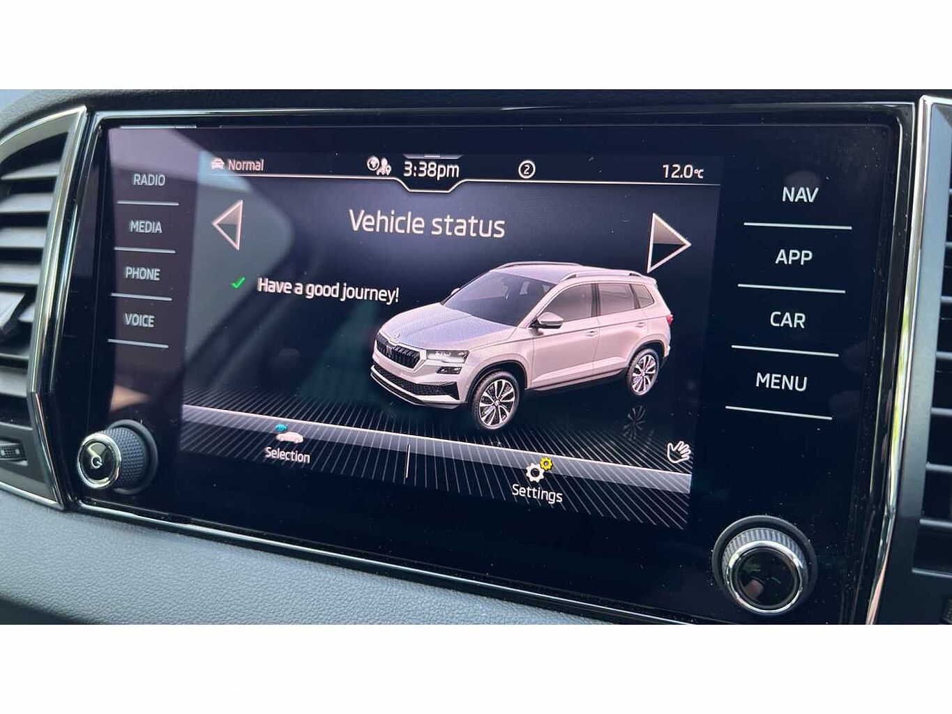 SKODA KAROQ 1.5 TSI SE L 5dr