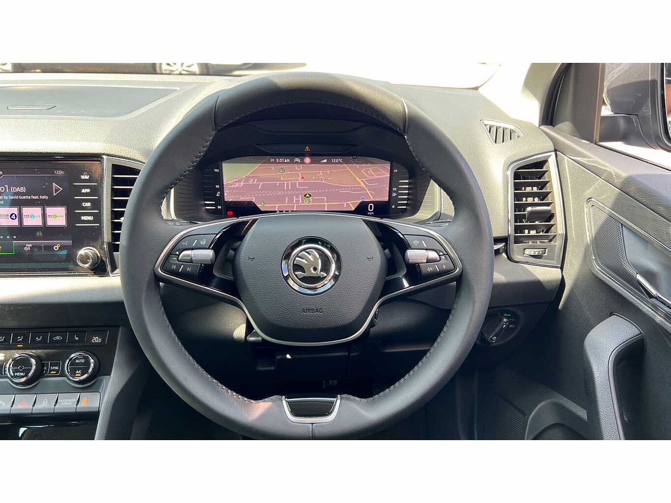 SKODA KAROQ 1.5 TSI SE L 5dr