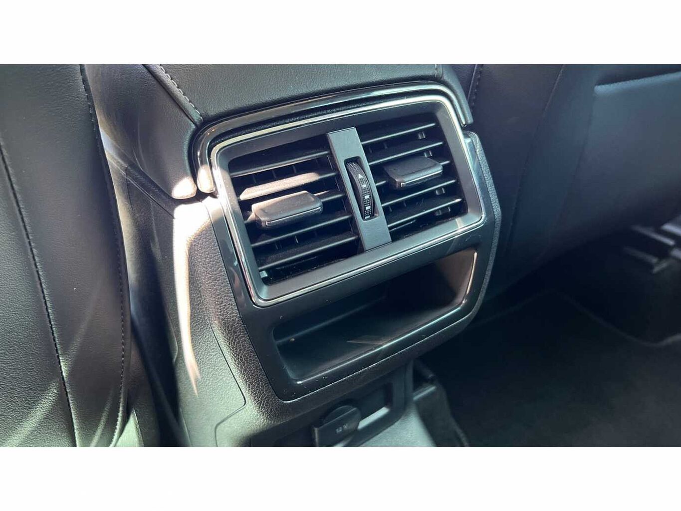 SKODA KAROQ 1.5 TSI SE L 5dr