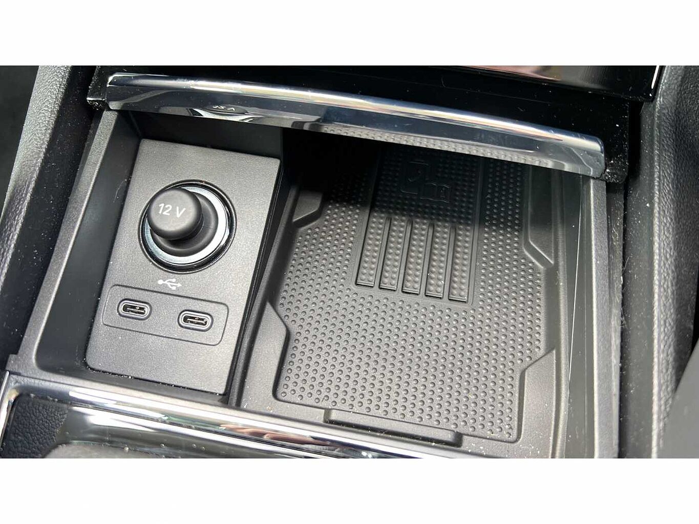 SKODA KAROQ 1.5 TSI SE L 5dr