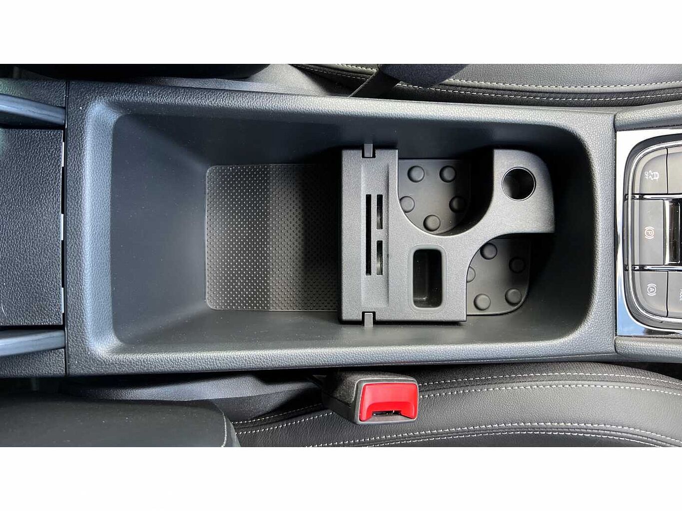 SKODA KAROQ 1.5 TSI SE L 5dr
