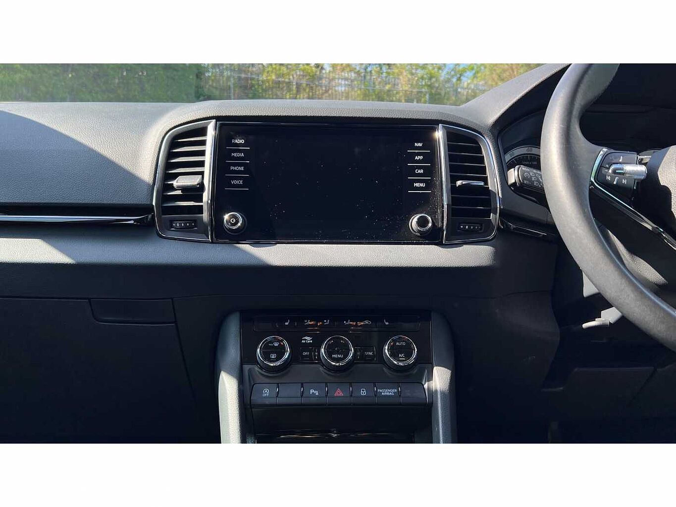SKODA KAROQ 1.5 TSI SE L 5dr