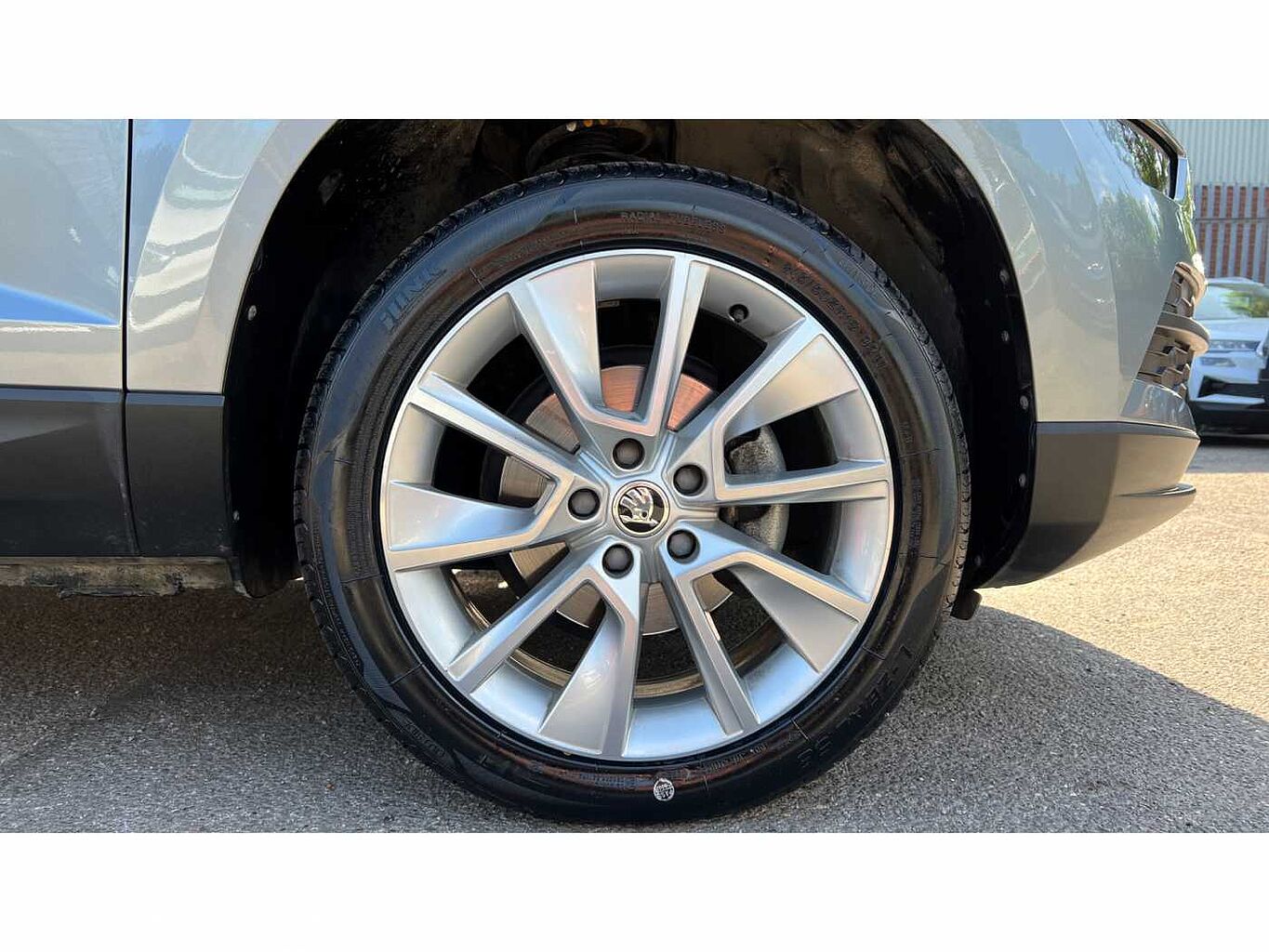 SKODA KAROQ 1.5 TSI SE L 5dr
