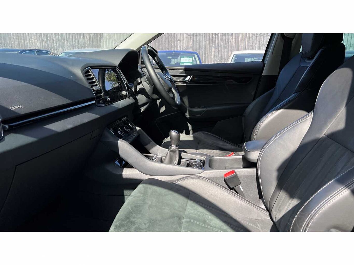 SKODA KAROQ 1.5 TSI SE L 5dr