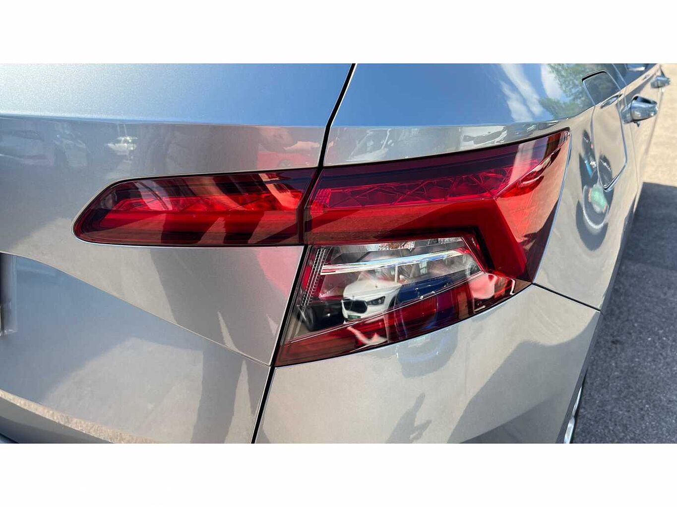 SKODA KAROQ 1.5 TSI SE L 5dr