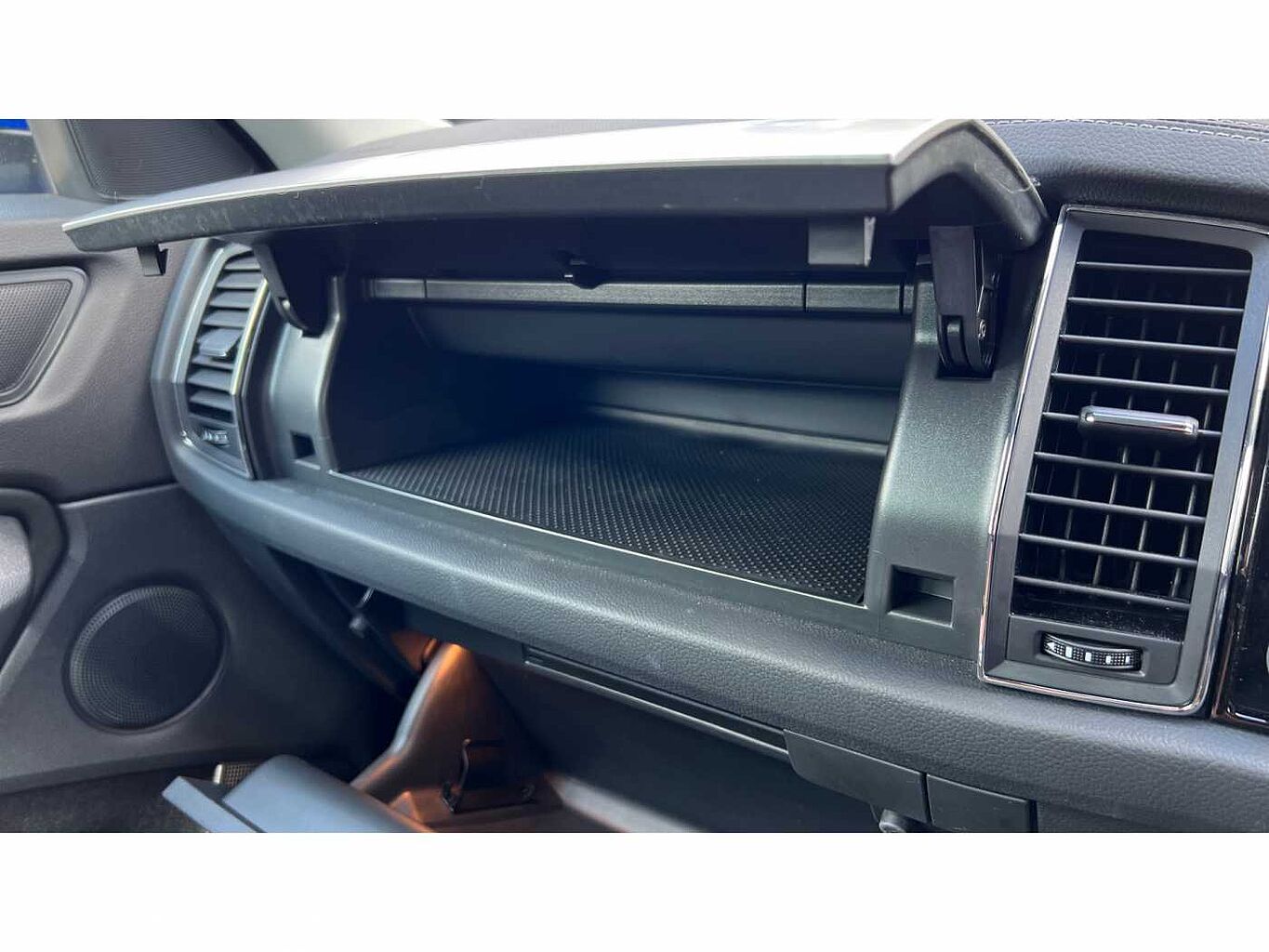SKODA KODIAQ 1.5 TSI SE Drive 5dr DSG [7 Seat]