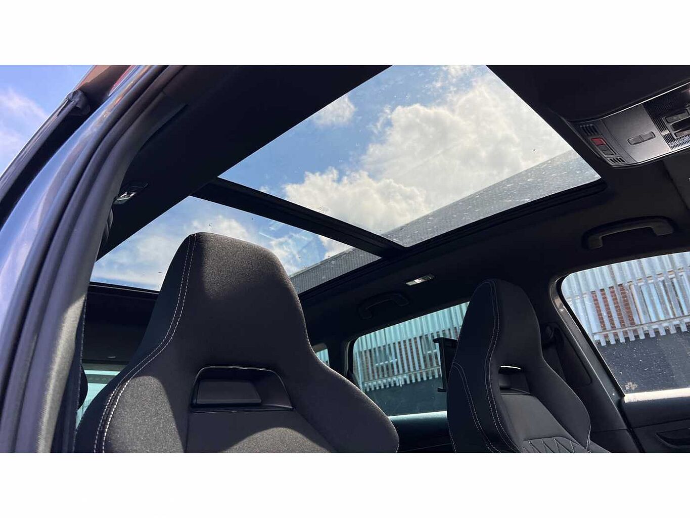 SKODA KAROQ 1.5 TSI Sportline 5dr