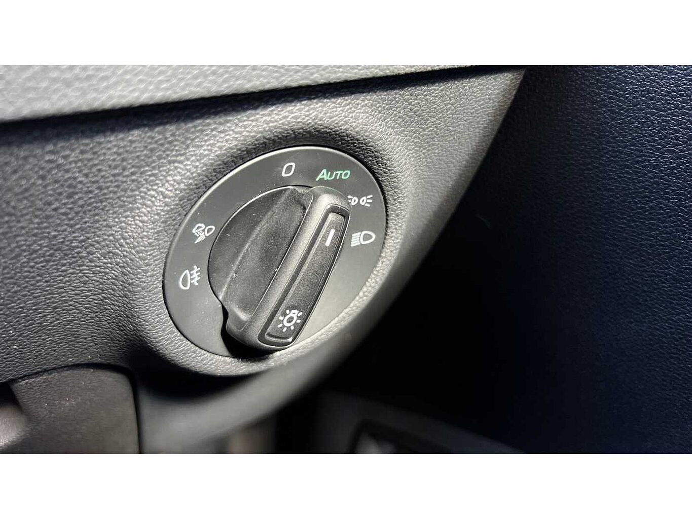 SKODA KAROQ 1.5 TSI Sportline 5dr