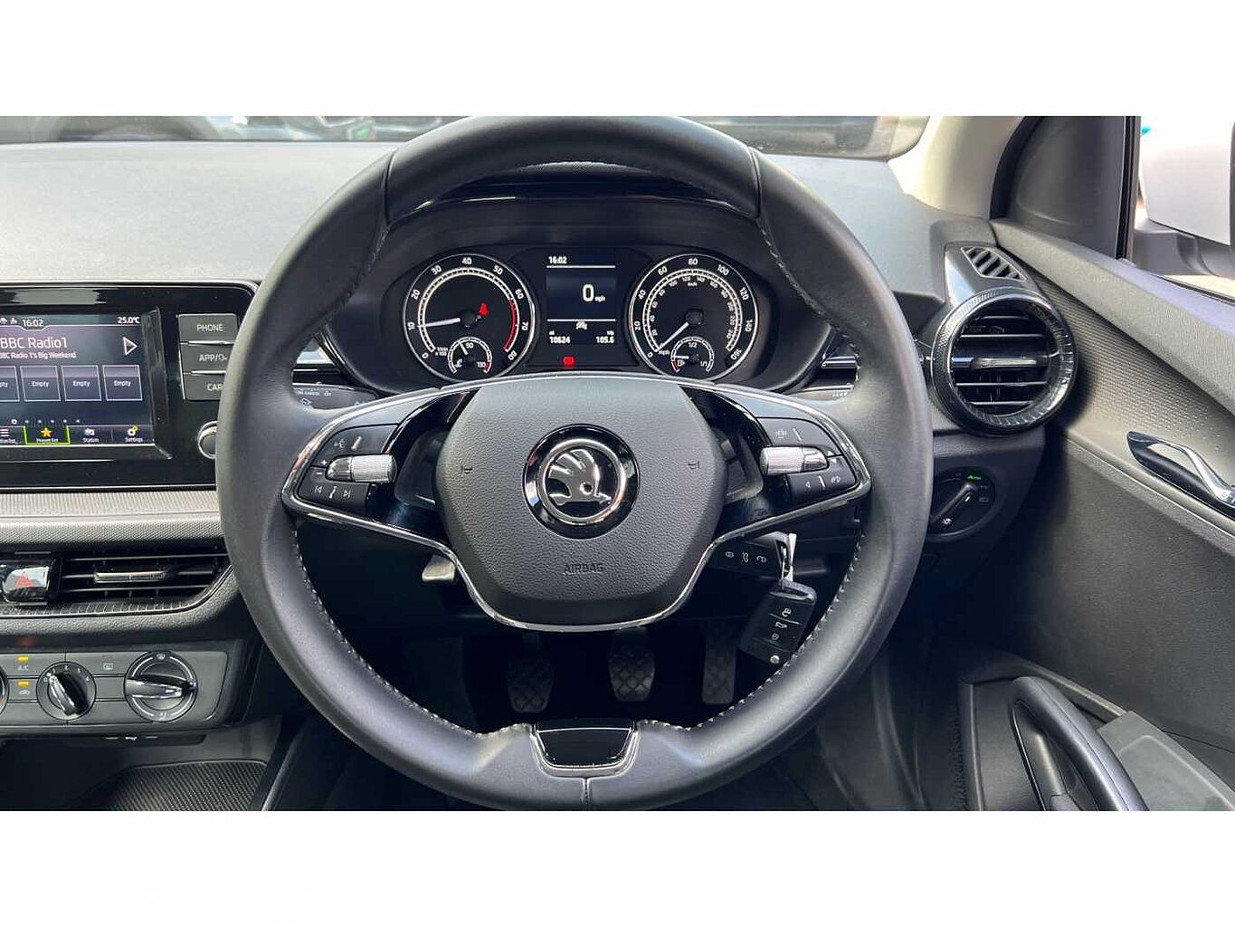 SKODA FABIA 1.0 MPI 80 SE Comfort 5dr