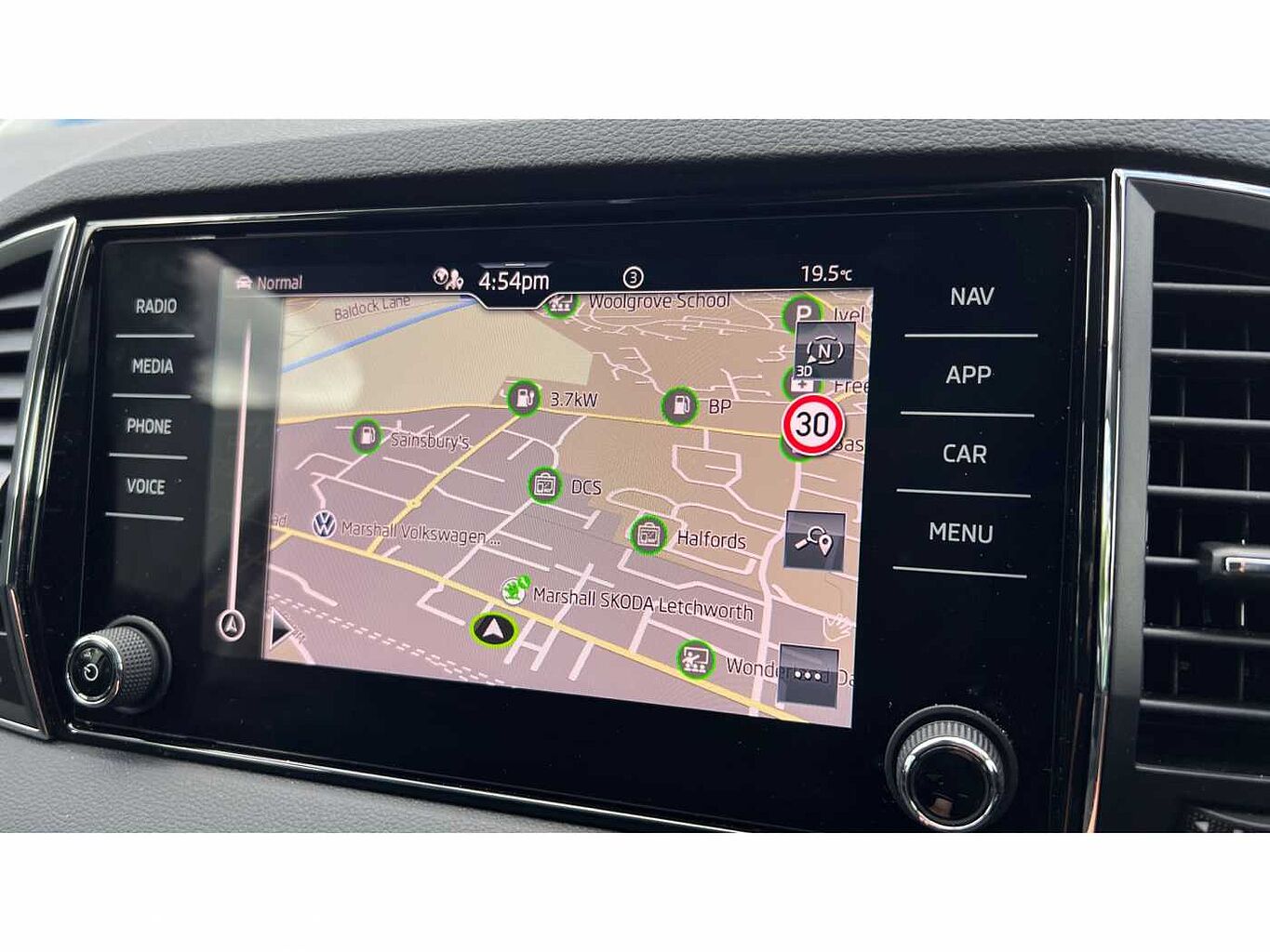 SKODA Karoq SUV 1.5 TSI (150ps) SE L ACT DSG