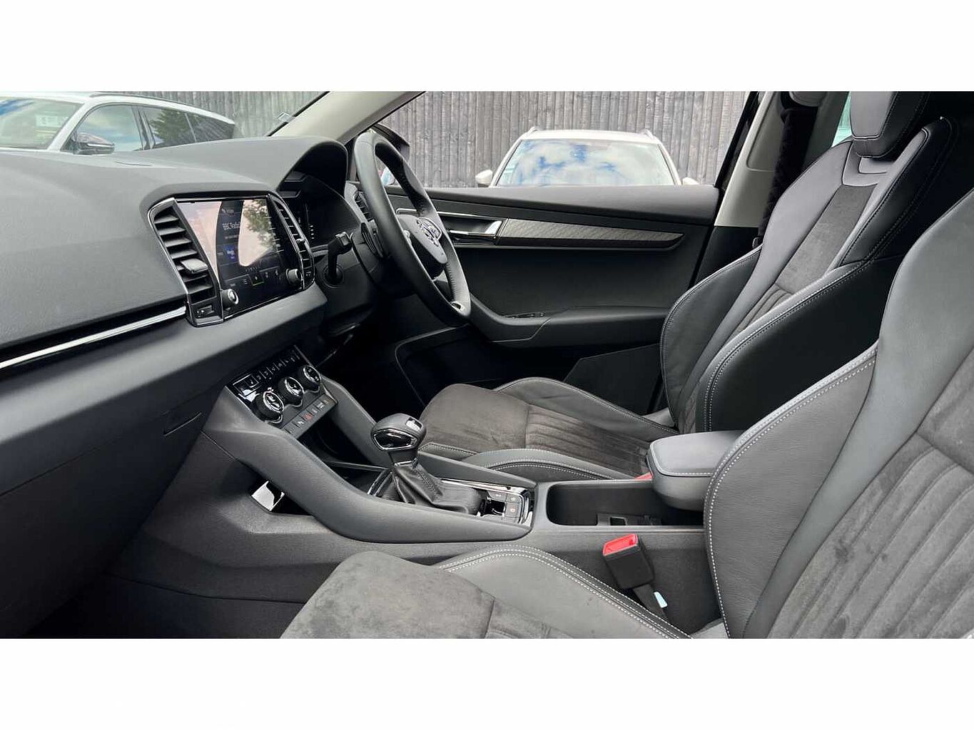 SKODA Karoq SUV 1.5 TSI (150ps) SE L ACT DSG