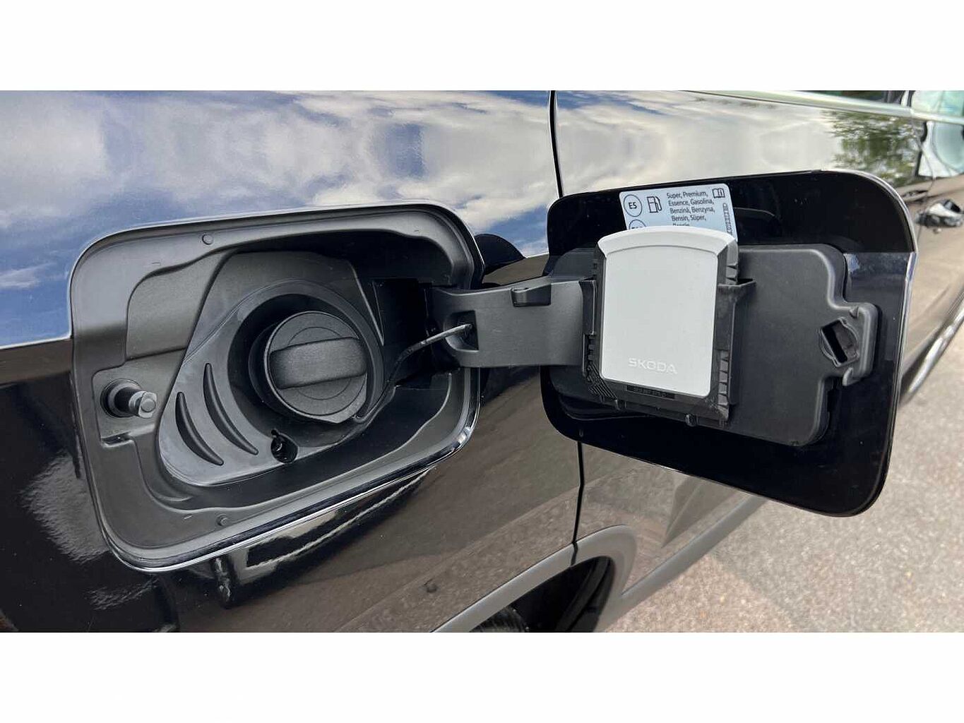 SKODA Karoq SUV 1.5 TSI (150ps) SE L ACT DSG