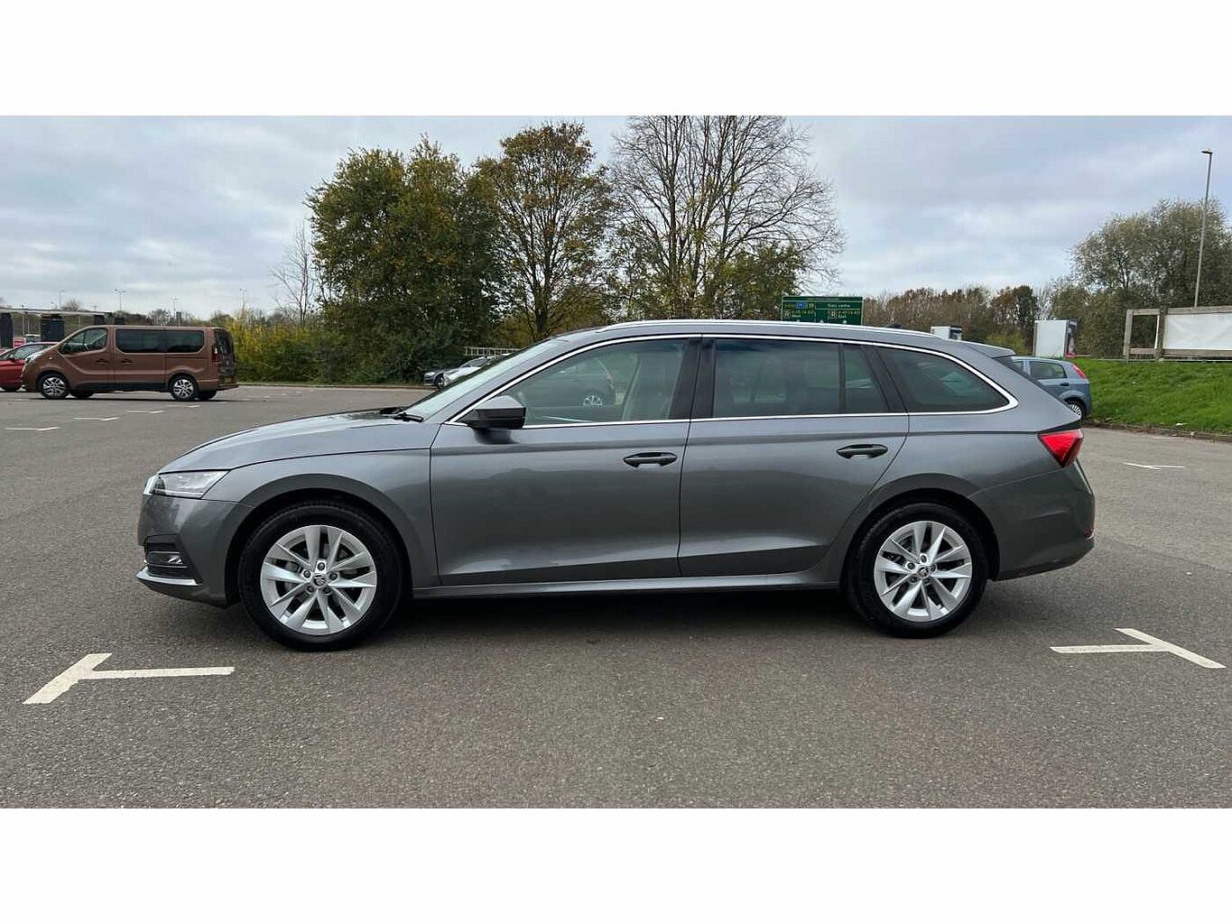 SKODA Octavia Estate 2.0TDI (150ps) SE L SCR DSG