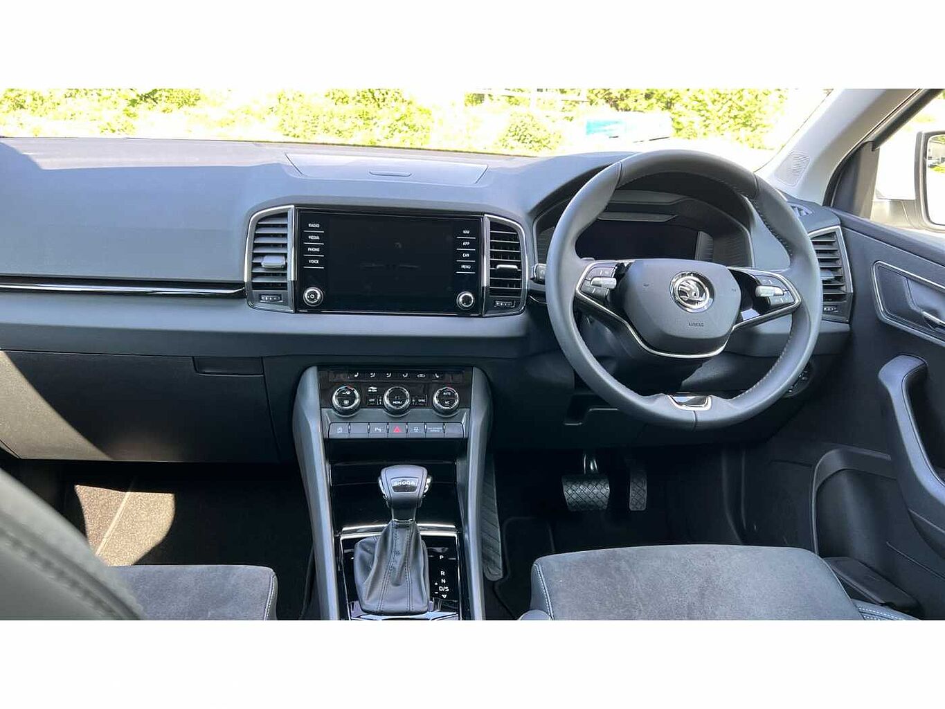 SKODA Karoq SUV 1.5 TSI (150ps) SE L ACT DSG