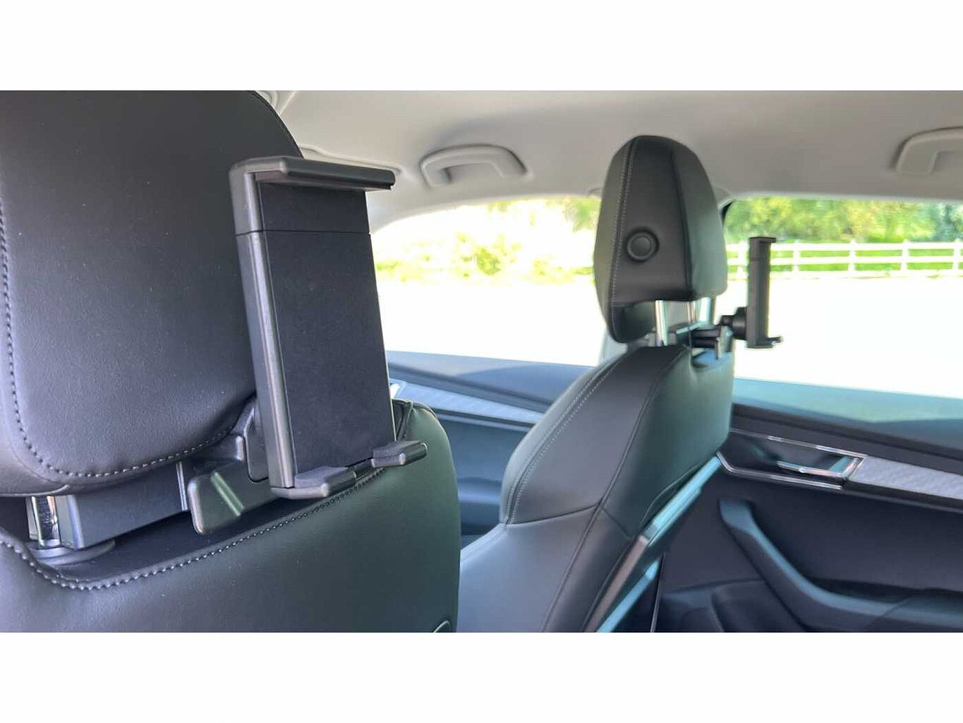 SKODA Karoq SUV 1.5 TSI (150ps) SE L ACT DSG