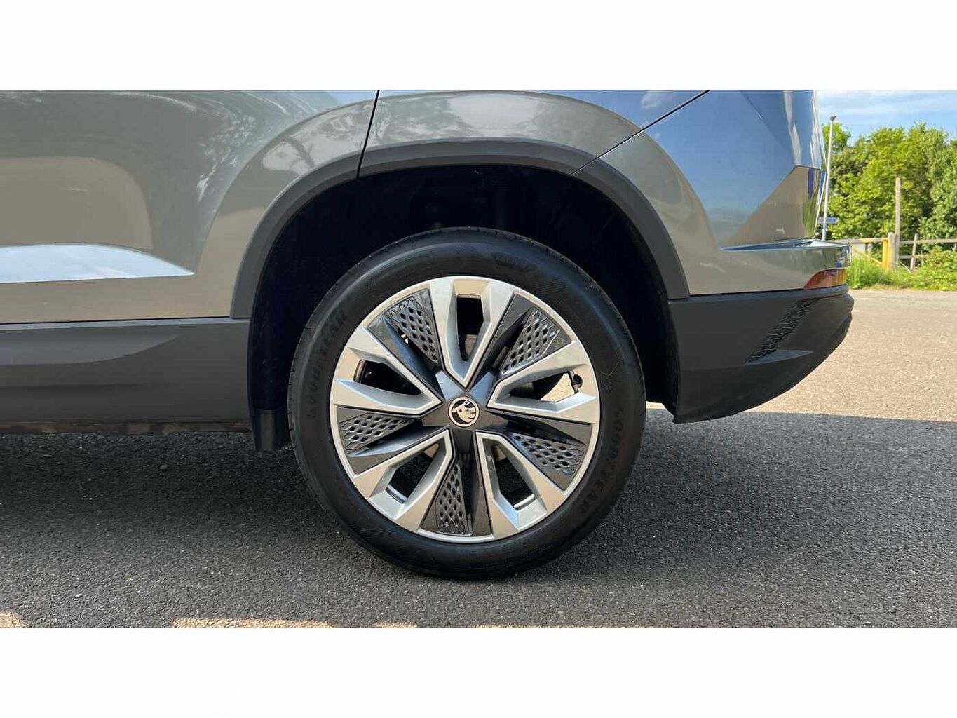 SKODA KAROQ 1.5 TSI SE L 5dr