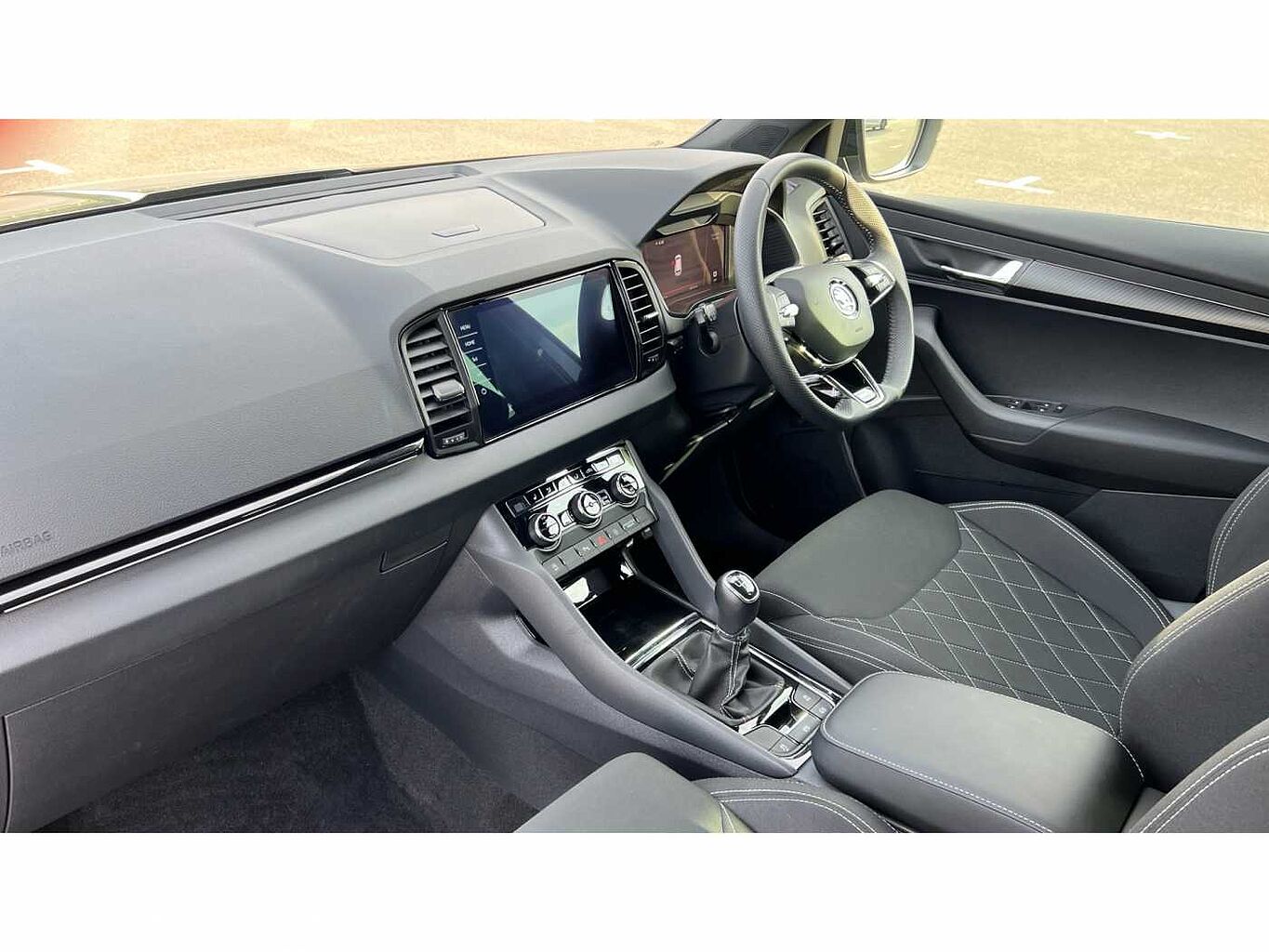 SKODA KAROQ 1.5 TSI Sportline 5dr