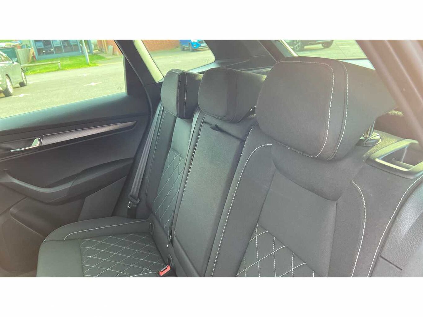 SKODA KAROQ 1.5 TSI Sportline 5dr