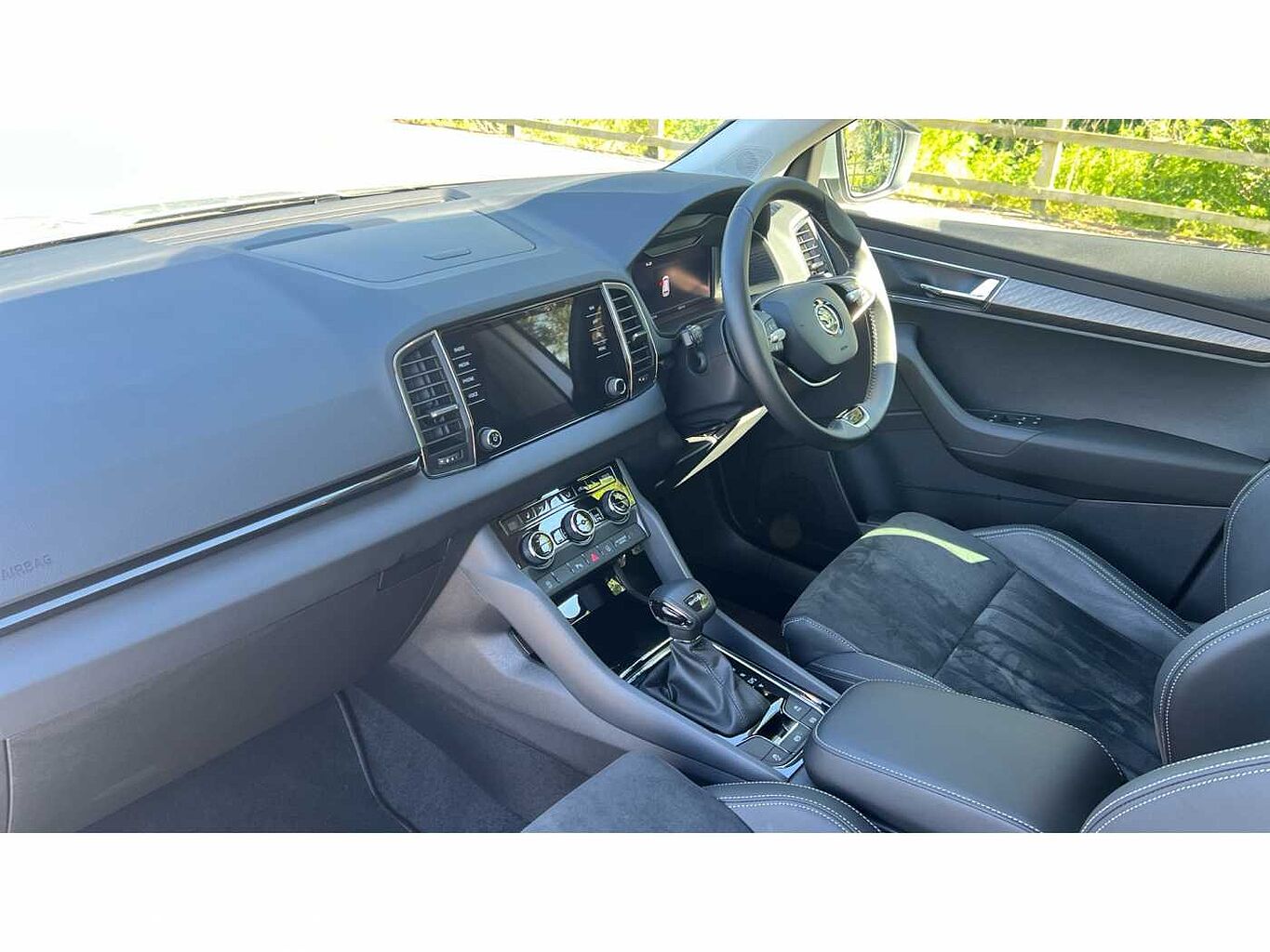 SKODA Karoq SUV 1.5 TSI (150ps) SE L ACT DSG