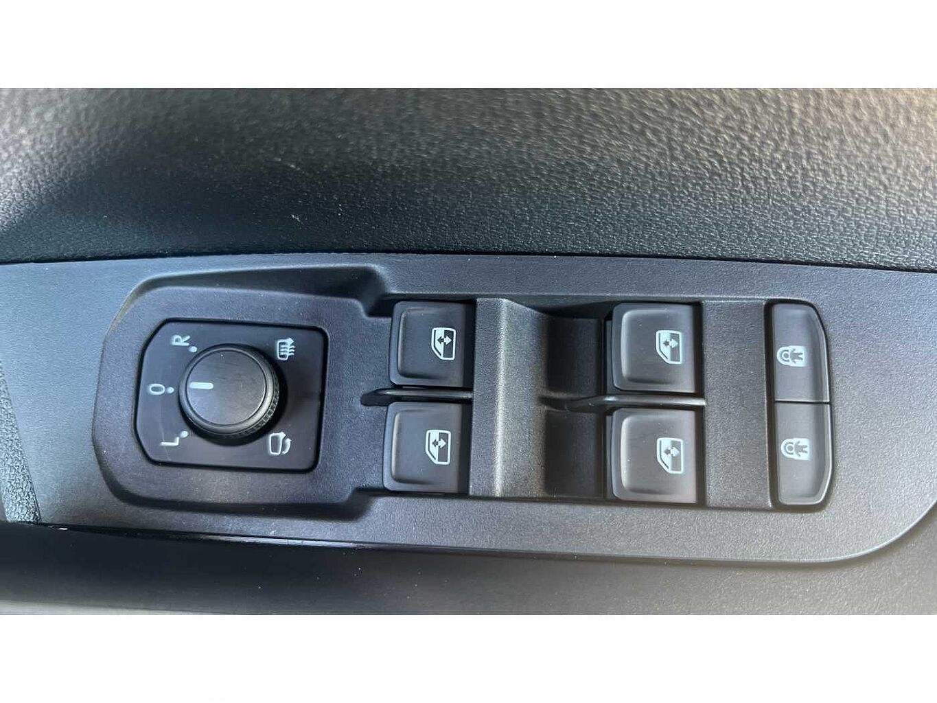 SKODA Karoq SUV 1.5 TSI (150ps) SE L ACT DSG