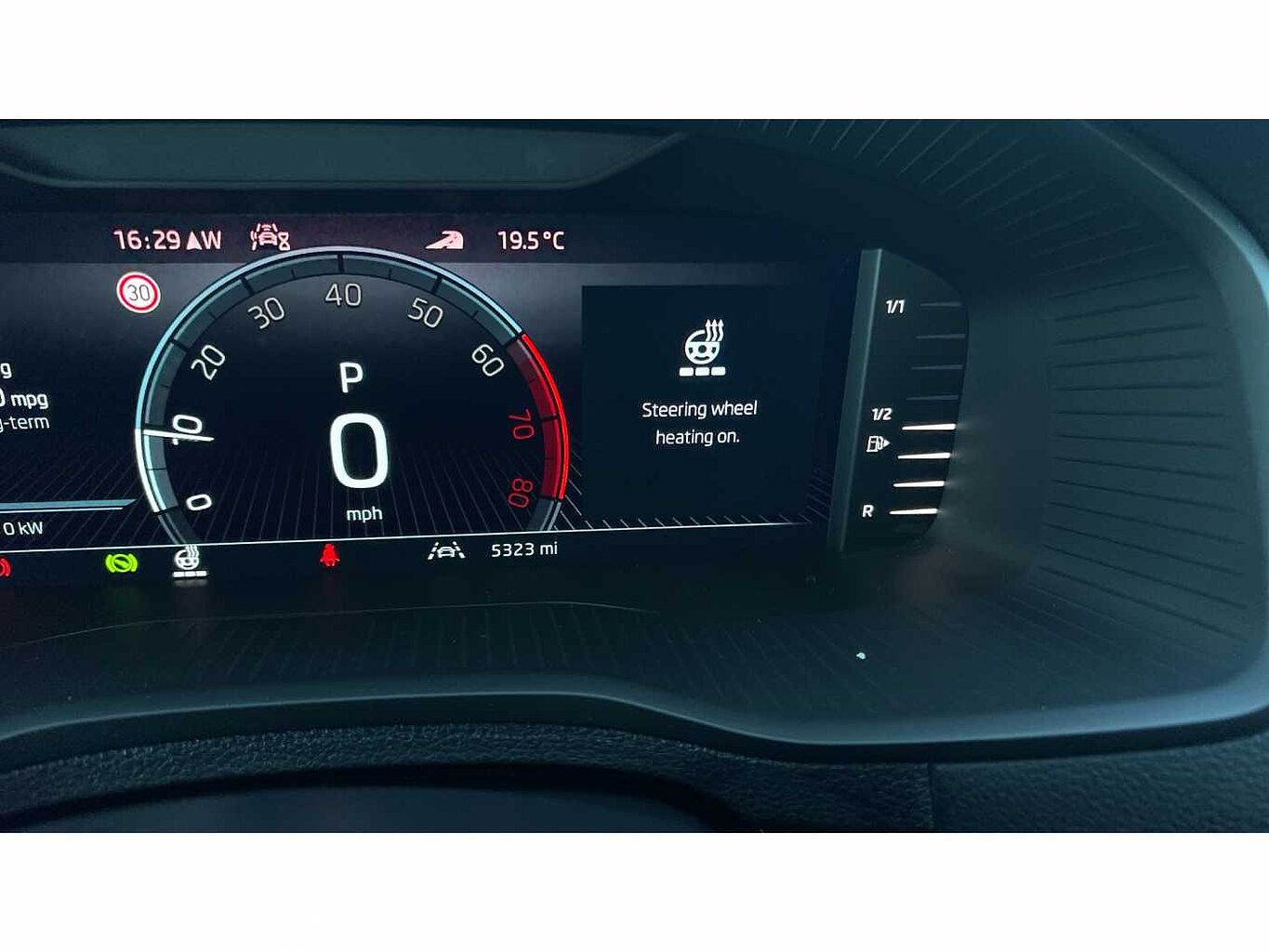 SKODA Karoq SUV 1.5 TSI (150ps) SE L ACT DSG