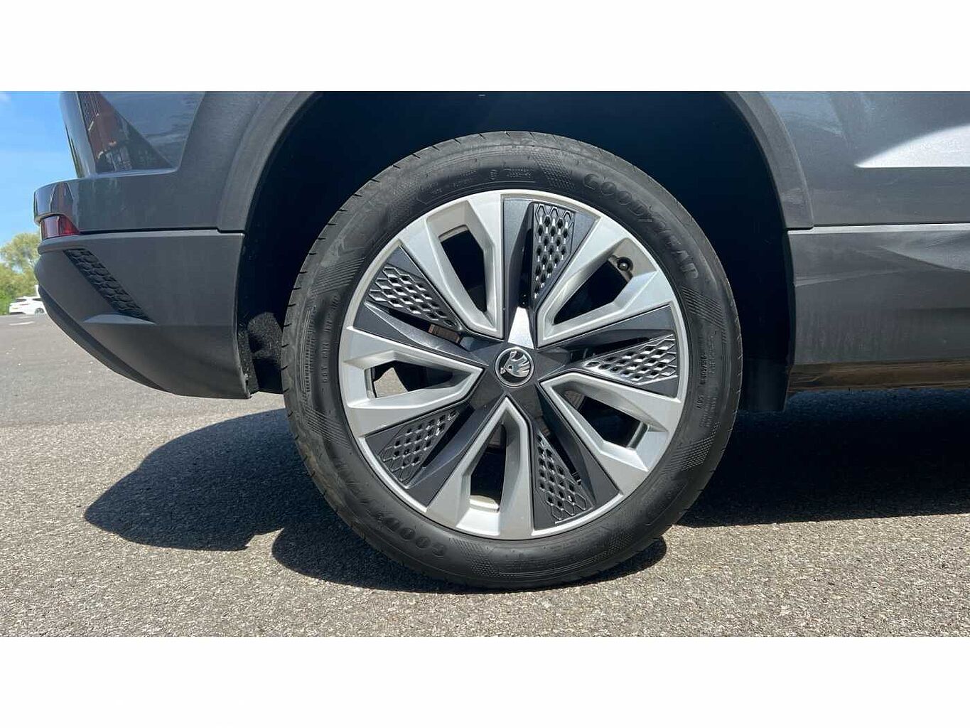 SKODA KAROQ 1.5 TSI SE L 5dr