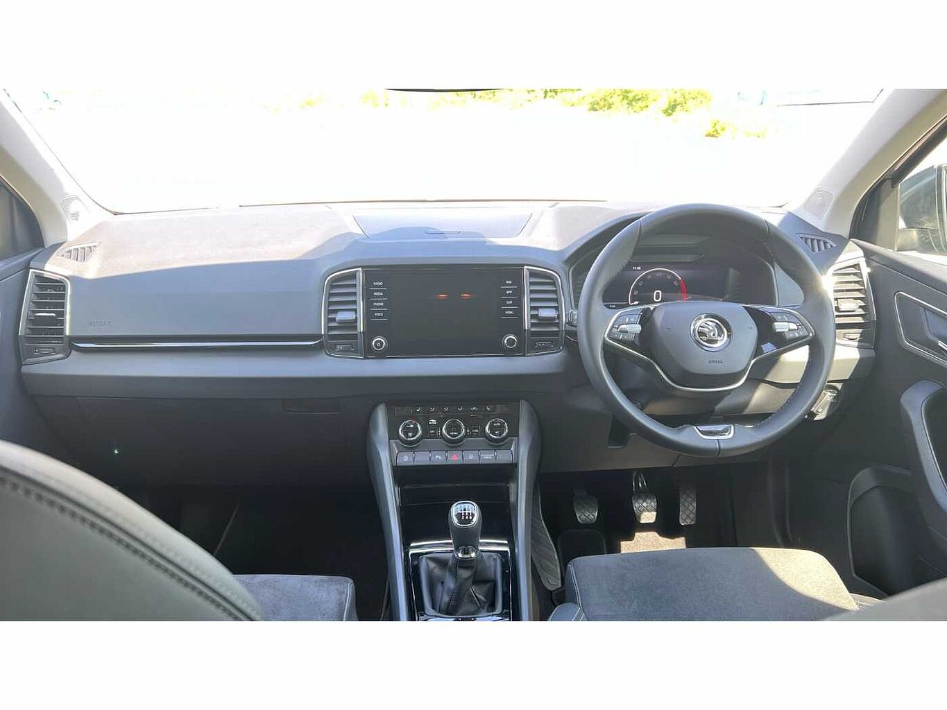 SKODA KAROQ 1.5 TSI SE L 5dr