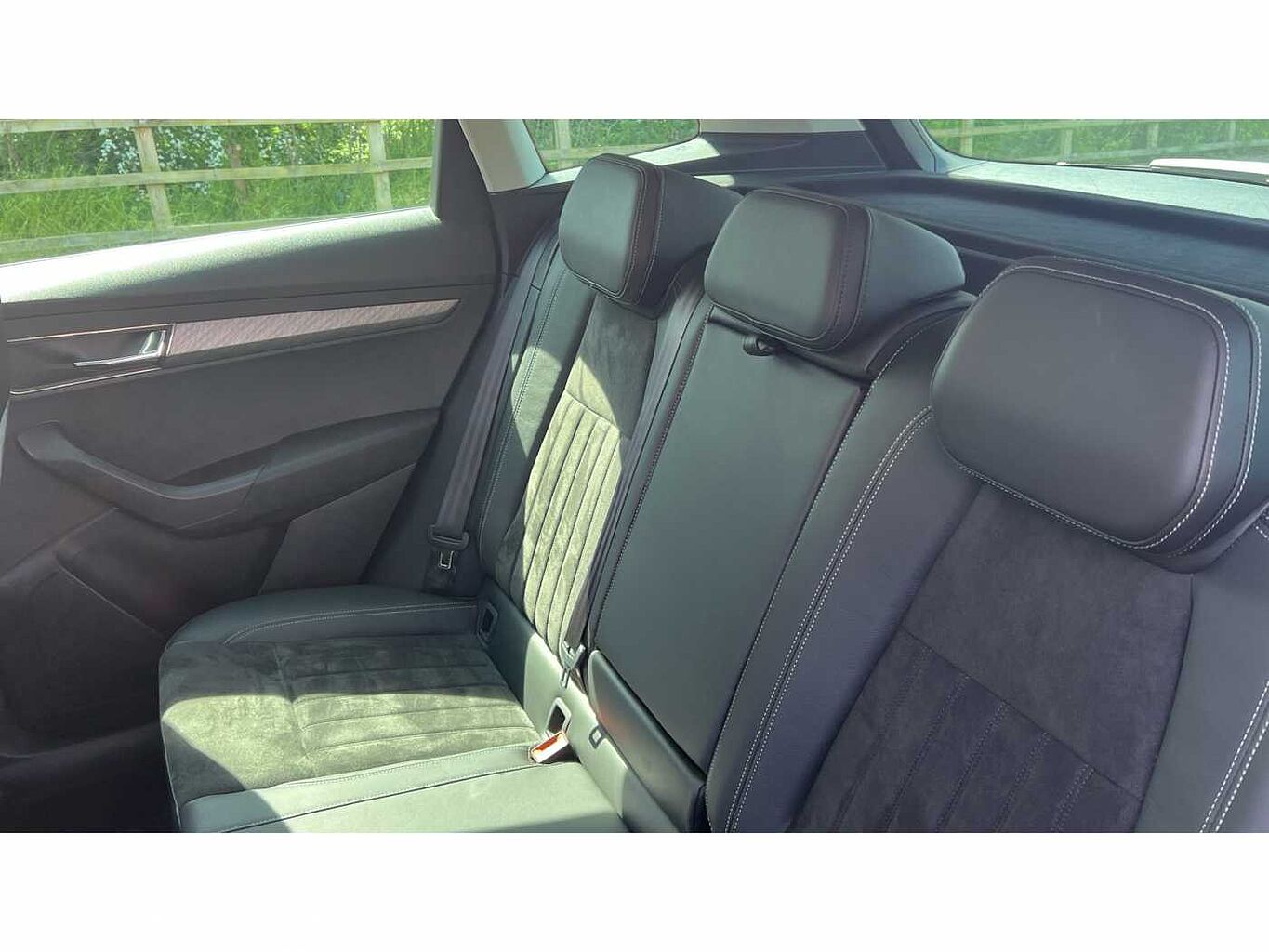 SKODA KAROQ 1.5 TSI SE L 5dr
