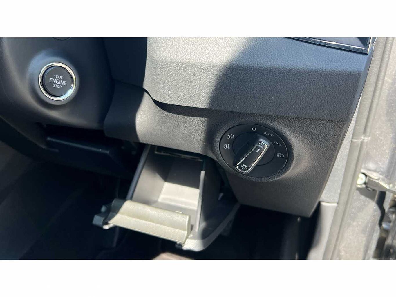 SKODA KAROQ 1.5 TSI SE L 5dr