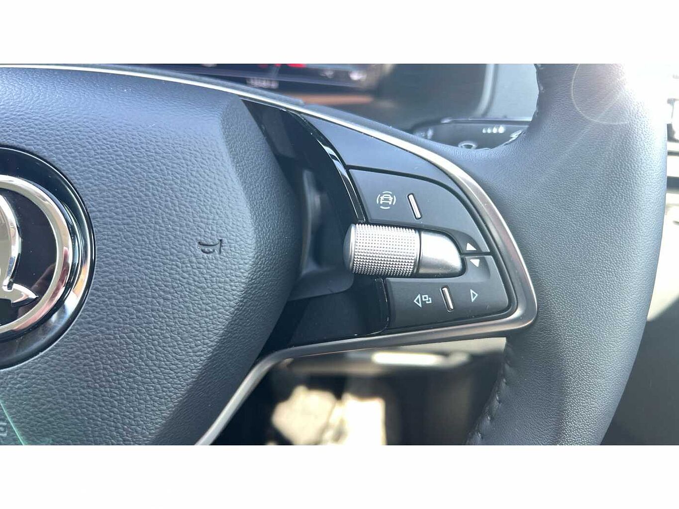 SKODA KAROQ 1.5 TSI SE L 5dr
