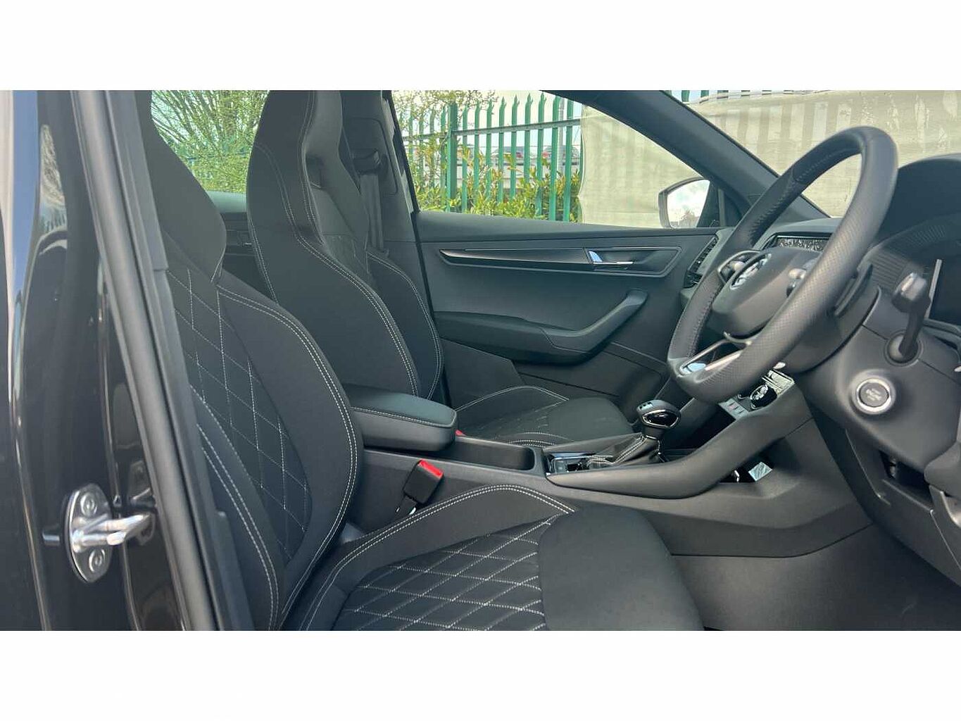 SKODA KAROQ 2.0 TDI [150] Sportline 4x4 5dr DSG