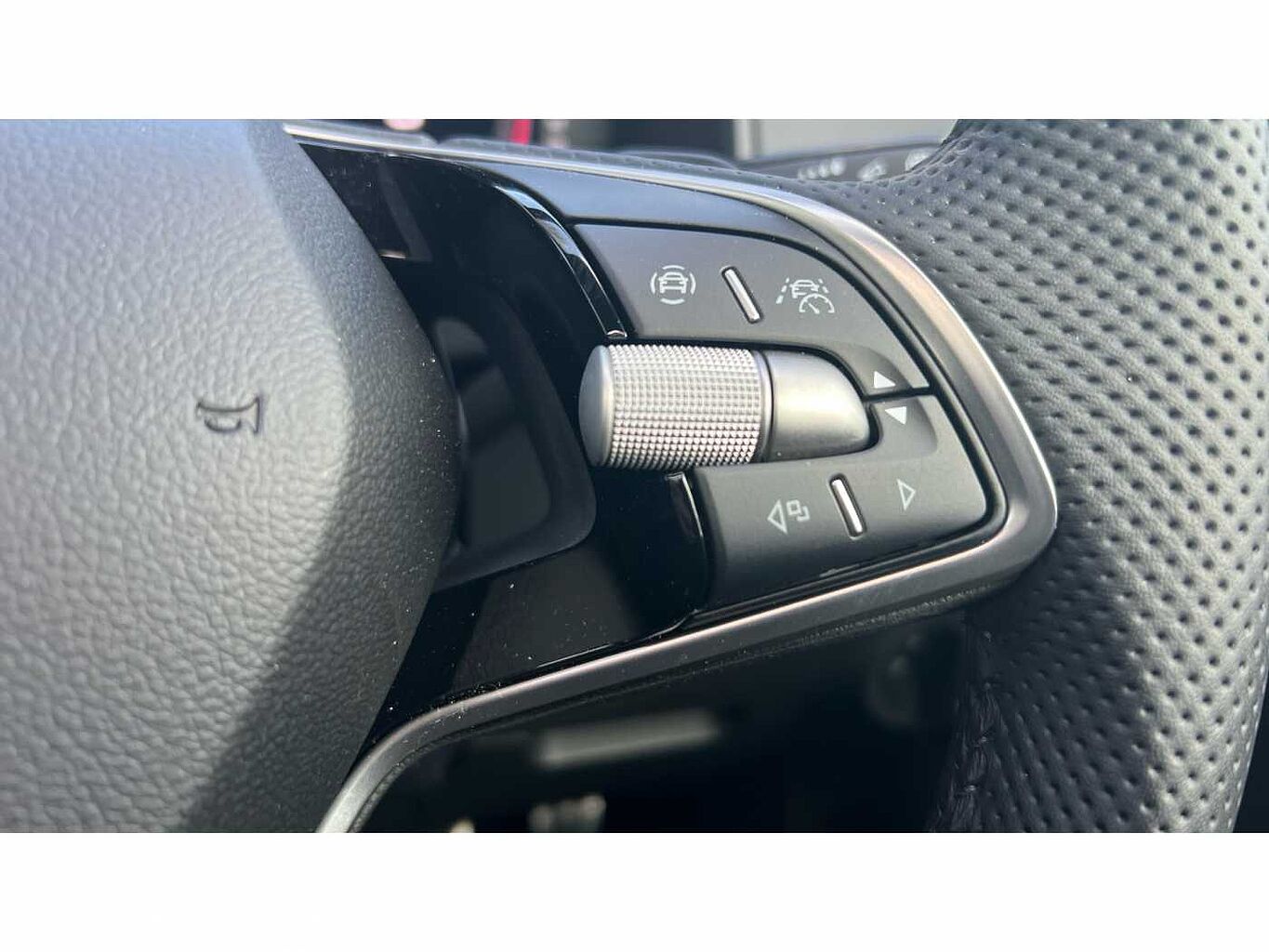 SKODA KAROQ 2.0 TDI [150] Sportline 4x4 5dr DSG