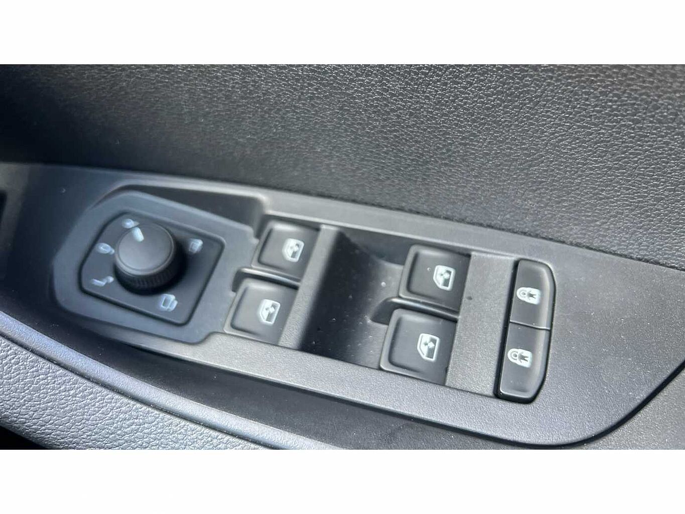 SKODA KAROQ 2.0 TDI [150] Sportline 4x4 5dr DSG