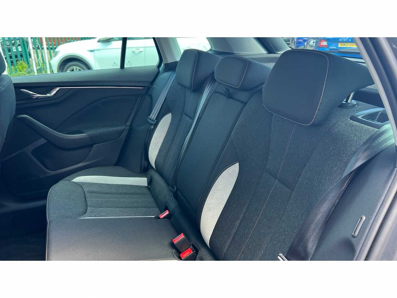 SKODA KAMIQ 1.5 TSI SE L 5dr