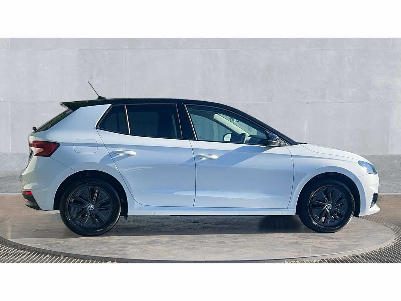 SKODA FABIA 1.0 MPI 80 Colour Edition 5dr