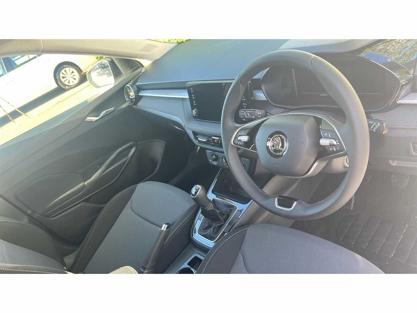 SKODA FABIA 1.0 MPI 80 Colour Edition 5dr