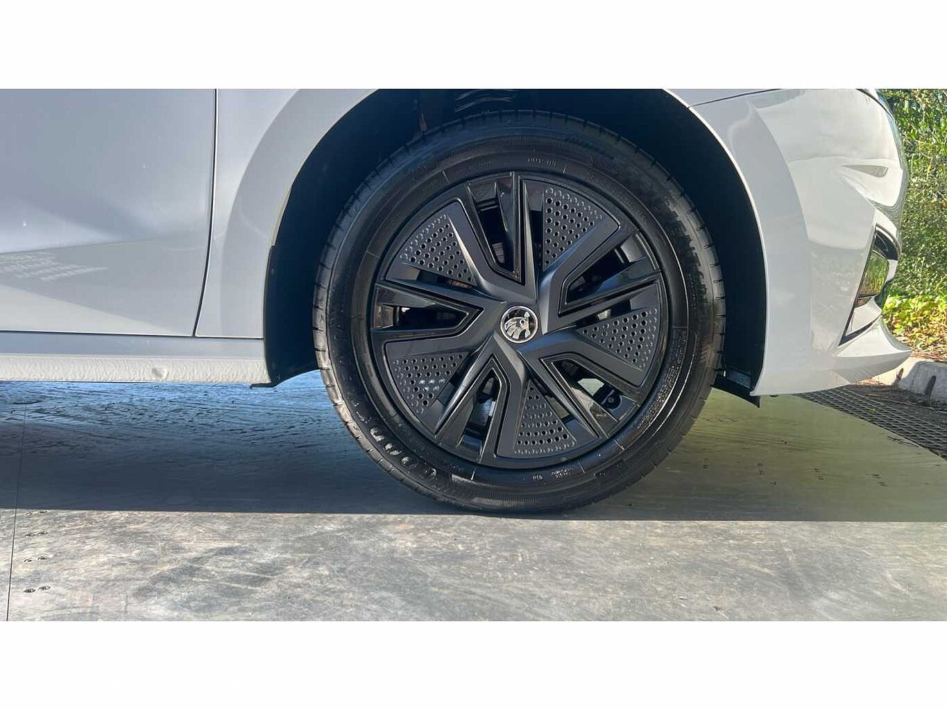 SKODA FABIA 1.0 MPI 80 Colour Edition 5dr