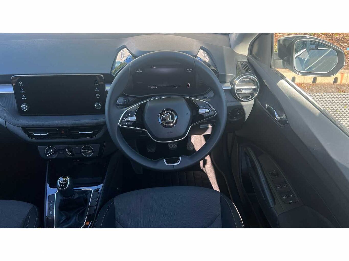 SKODA FABIA 1.0 MPI 80 Colour Edition 5dr