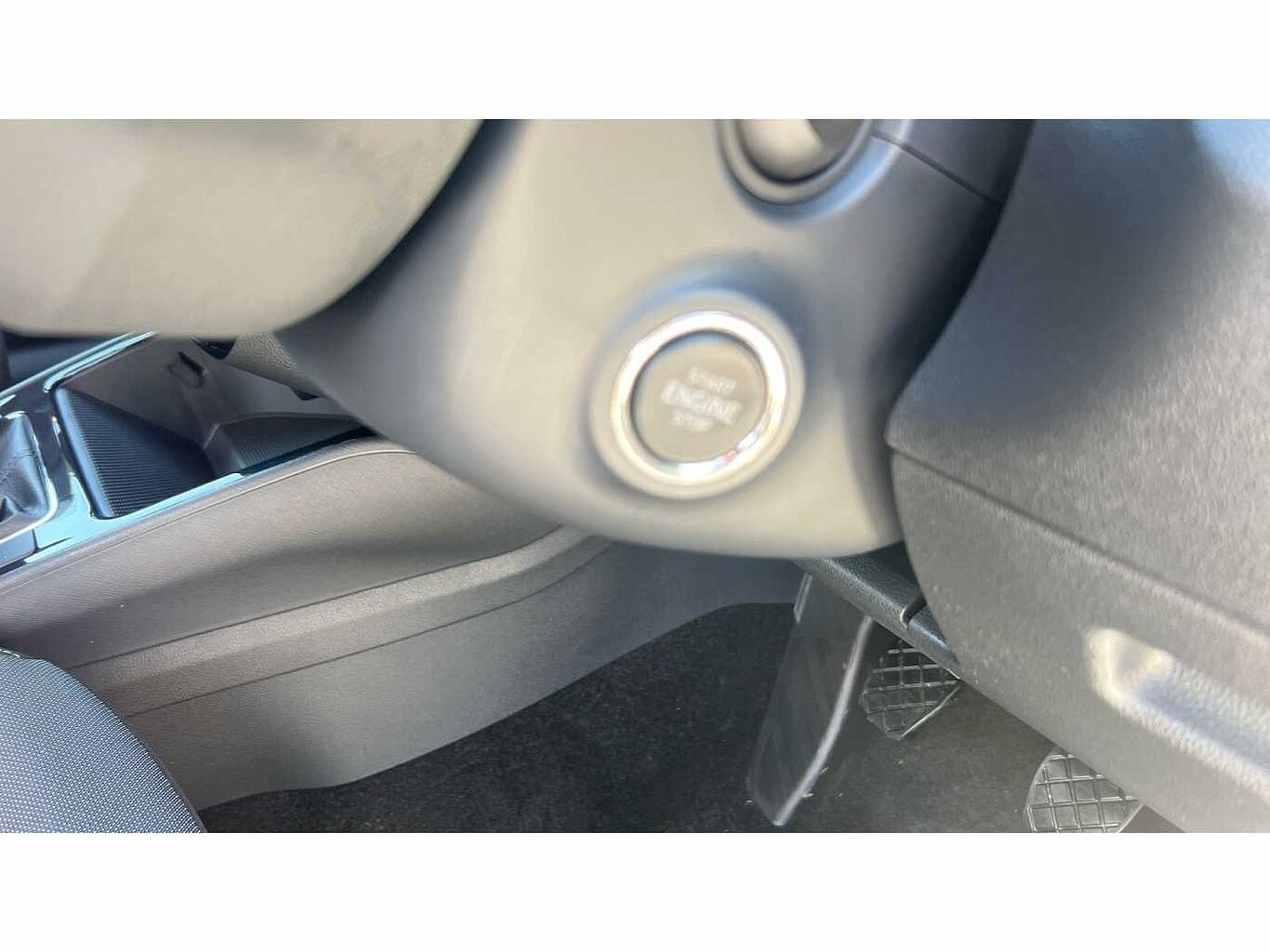 SKODA FABIA 1.0 MPI 80 Colour Edition 5dr