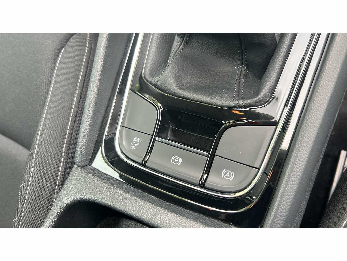 SKODA Karoq SUV 1.0 TSI (110ps) SE