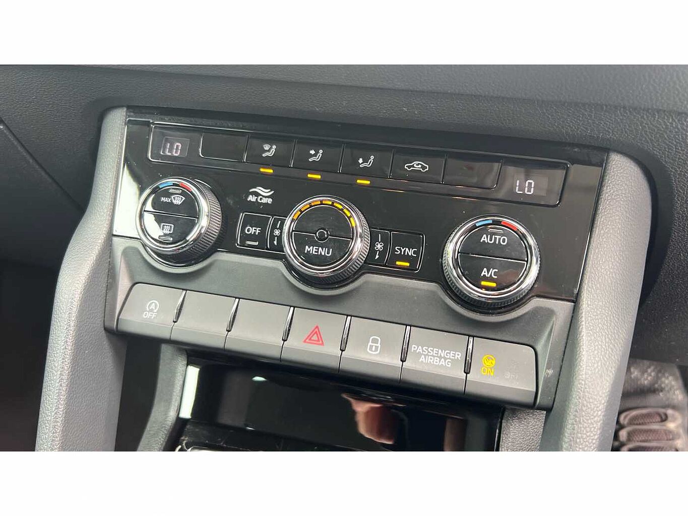 SKODA Karoq SUV 1.0 TSI (110ps) SE