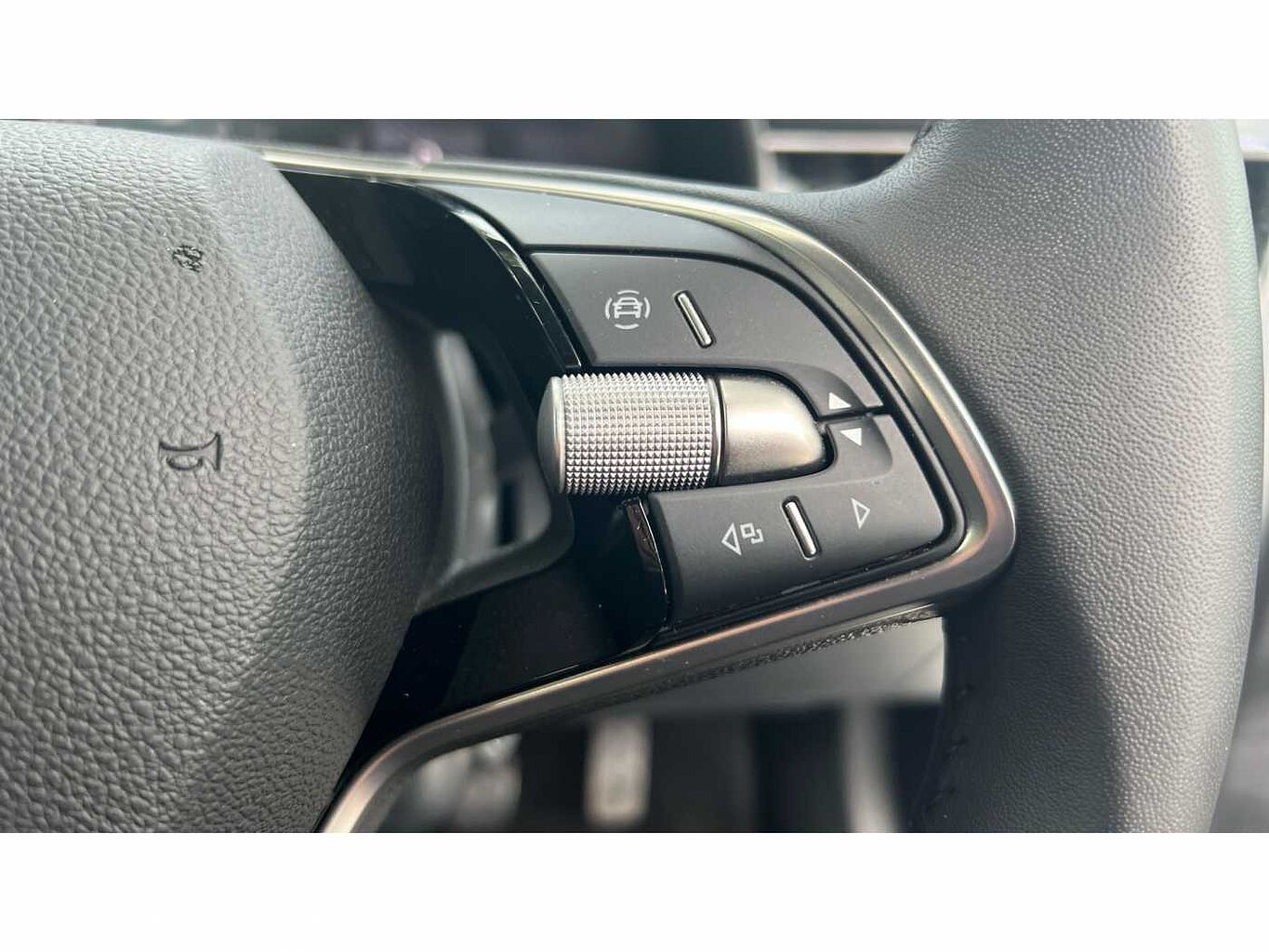 SKODA KAMIQ 1.0 TSI SE 5dr