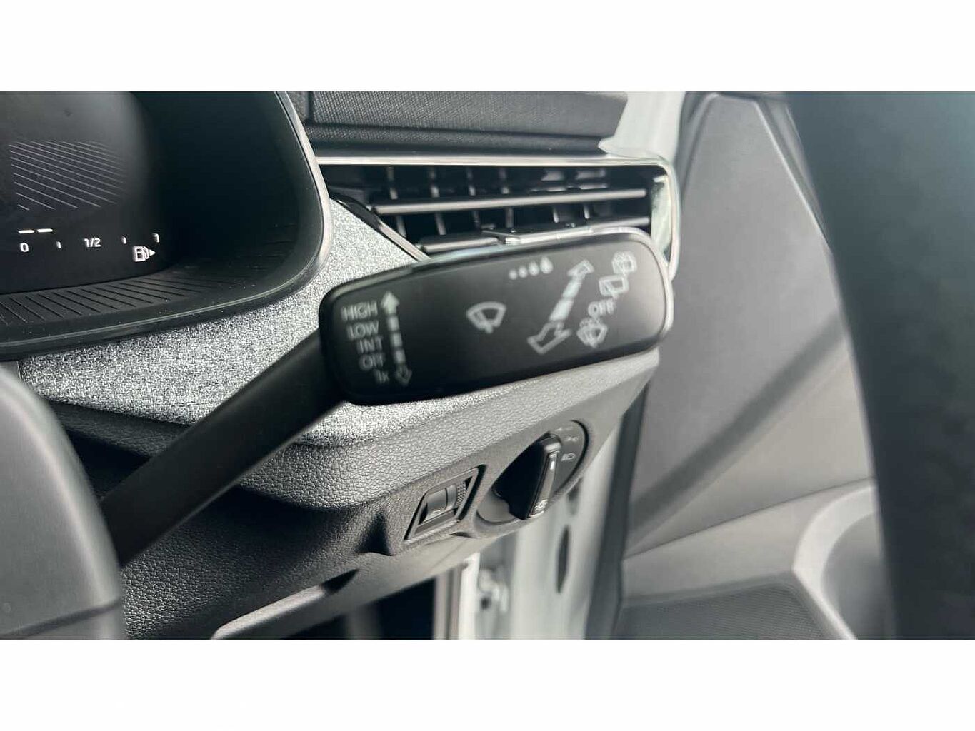 SKODA KAMIQ 1.0 TSI SE 5dr