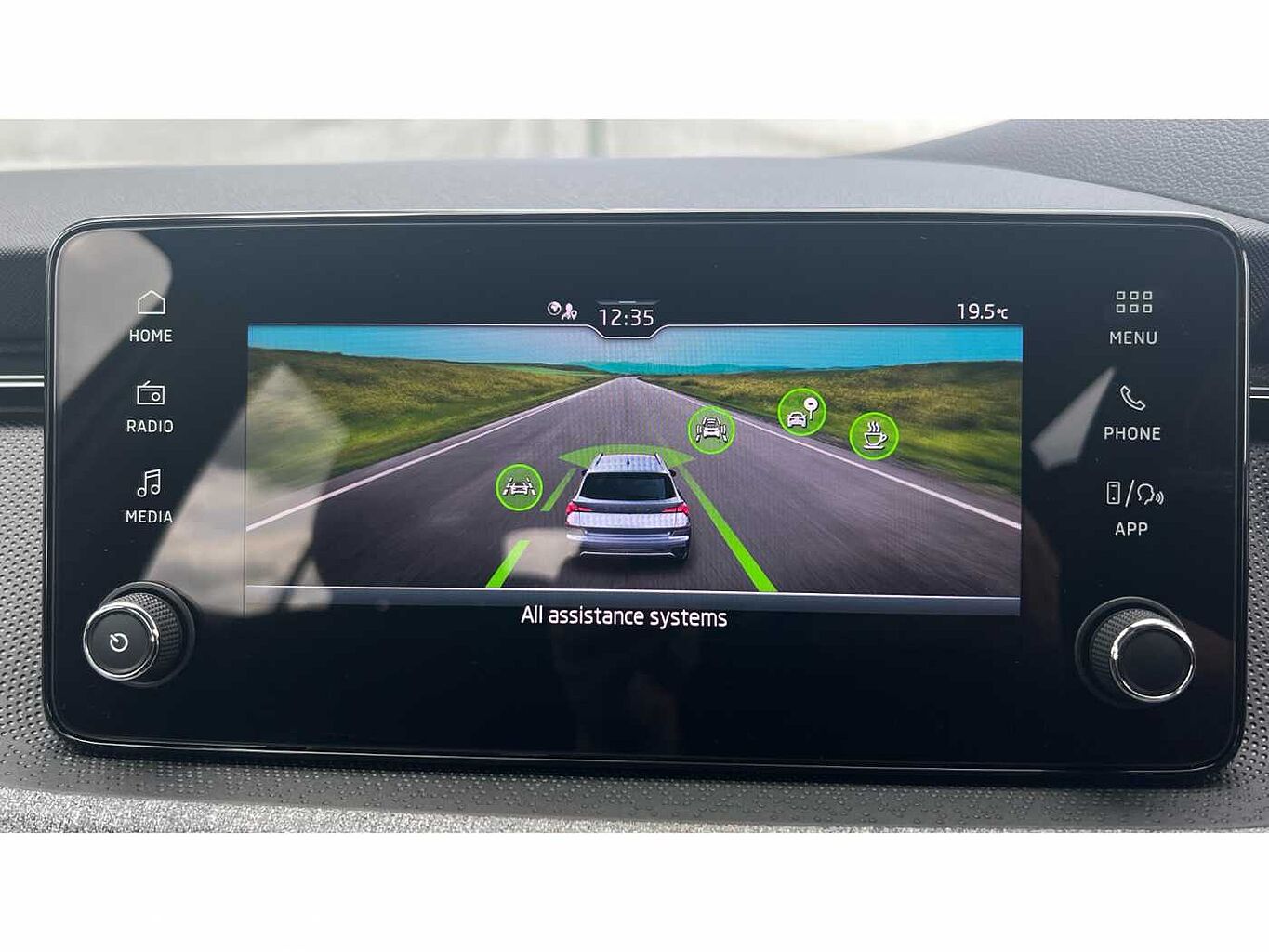 SKODA KAMIQ 1.0 TSI SE 5dr